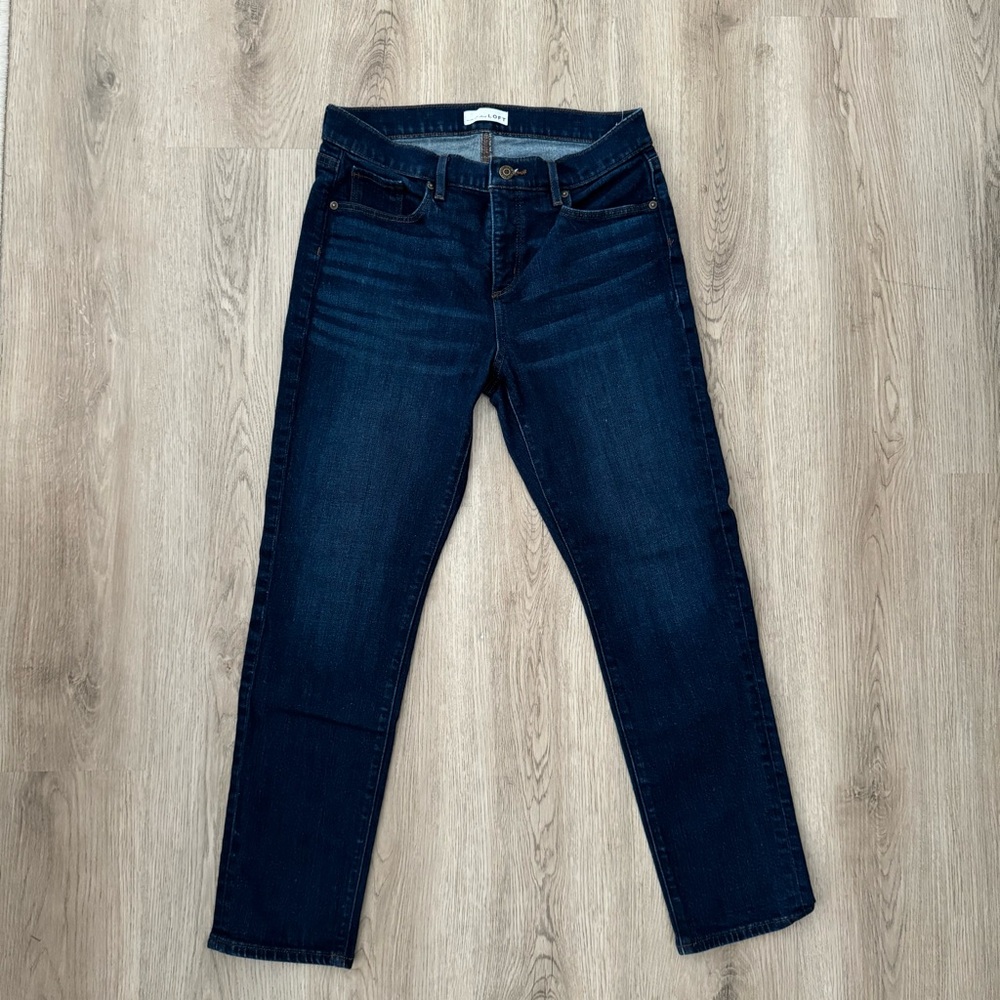 Women’s Strait Leg Dark Wash Blue Jeans